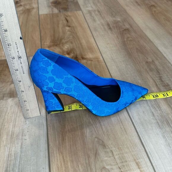 NWT Gianni Bini Blue Satin Embossed Floral Heels-Stiletto Closed Toe Size 8 1/2 - Picture 11 of 15